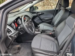 
										Opel Astra Sports Tourer 1.6 CDTI Dynamic Sport cheio									