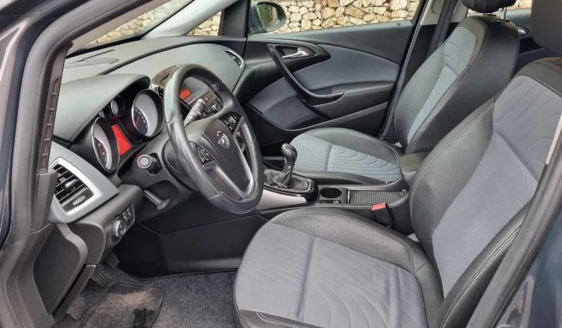 
								Opel Astra Sports Tourer 1.6 CDTI Dynamic Sport cheio									