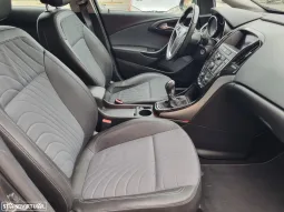 
										Opel Astra Sports Tourer 1.6 CDTI Dynamic Sport cheio									