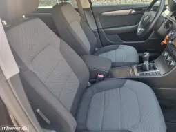 
										VW Passat 1.6 TDI BlueMotion full									