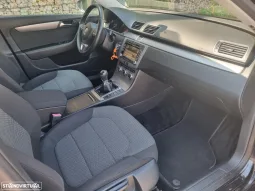 
										VW Passat 1.6 TDI BlueMotion full									