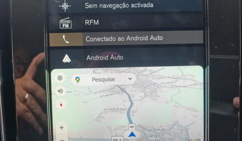 
								Volvo XC 40 1.5 T5 PHEV R-Design Expression full									