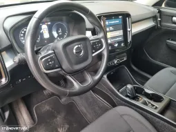 
										Volvo XC 40 1.5 T5 PHEV R-Design Expression full									