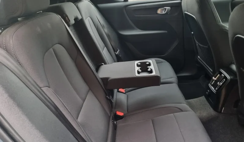 
								Volvo XC 40 1.5 T5 PHEV R-Design Expression full									