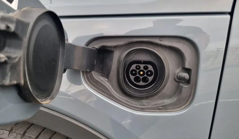 
								Volvo XC 40 1.5 T5 PHEV R-Design Expression full									