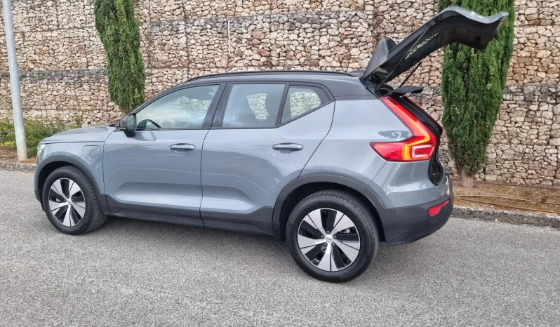 
								Volvo XC 40 1.5 T5 PHEV R-Design Expression full									