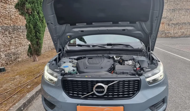 
								Volvo XC 40 1.5 T5 PHEV R-Design Expression full									