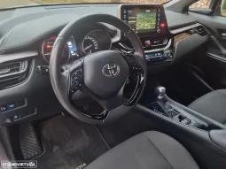 
										Toyota C-HR 1.8 Hybrid Comfort full									