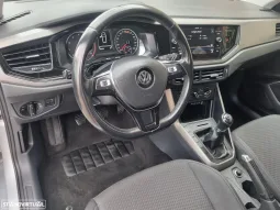 
										VW Polo 1.0 Confortline full									