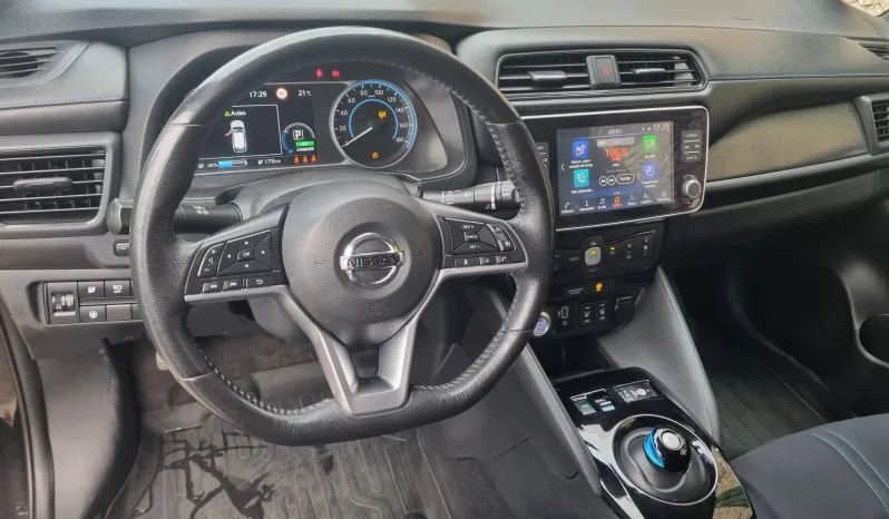 
								Nissan Leaf full									