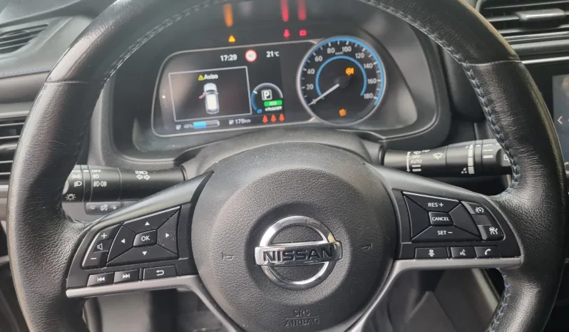 
								Nissan Leaf full									