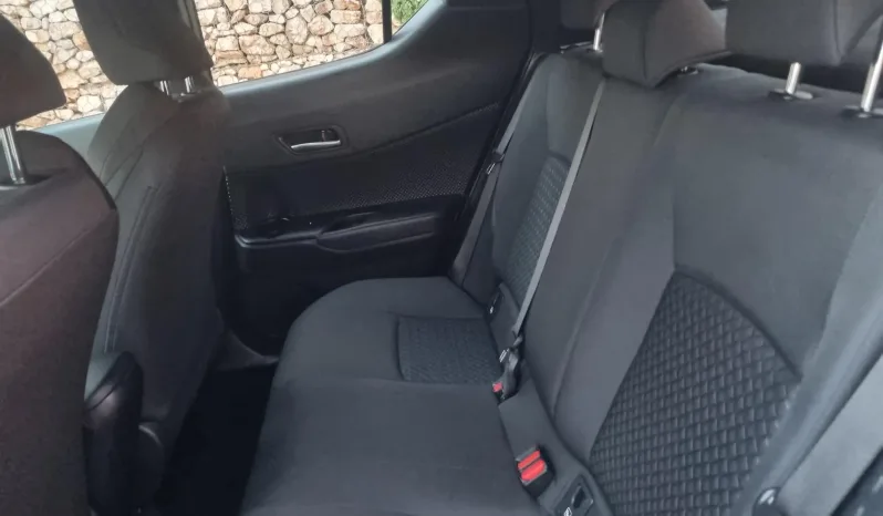 
								Toyota C-HR 1.8 Hybrid Comfort full									