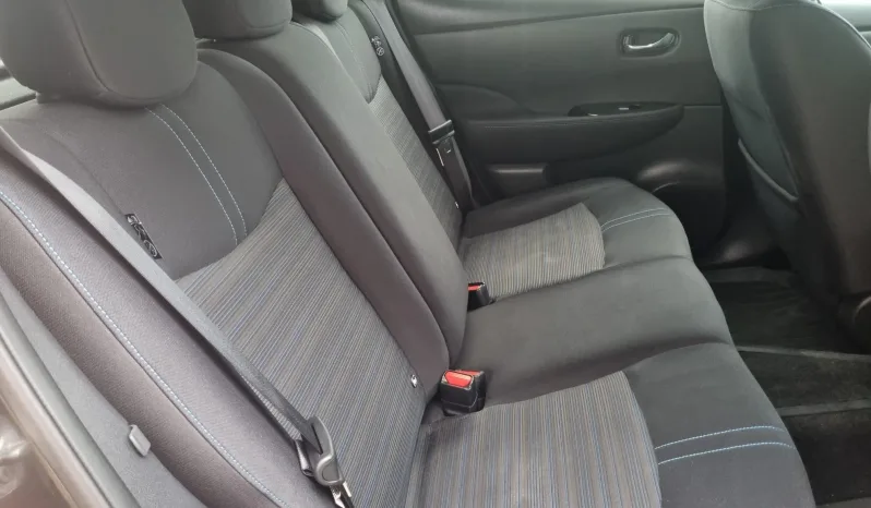 
								Nissan Leaf full									