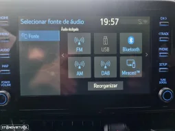 
										Toyota C-HR 1.8 Hybrid Comfort full									
