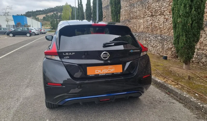 
								Nissan Leaf full									
