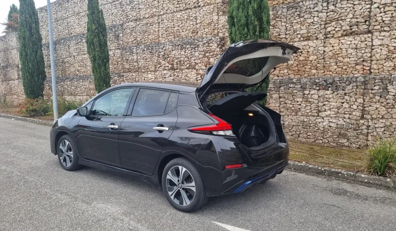 
								Nissan Leaf full									
