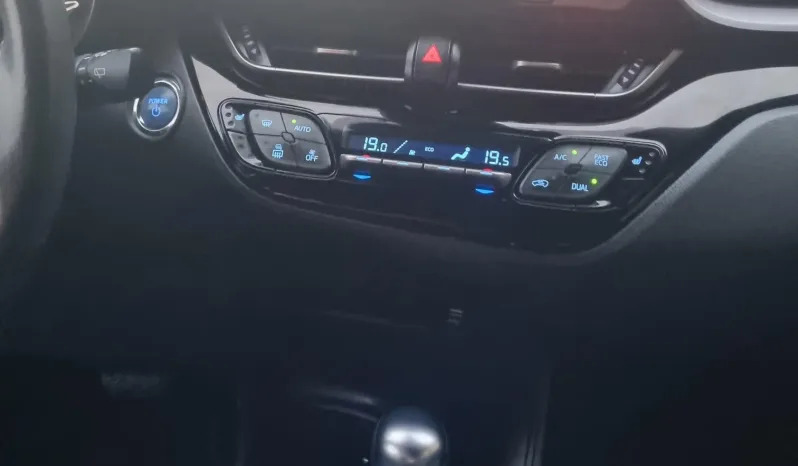 
								Toyota C-HR 1.8 Hybrid Comfort full									